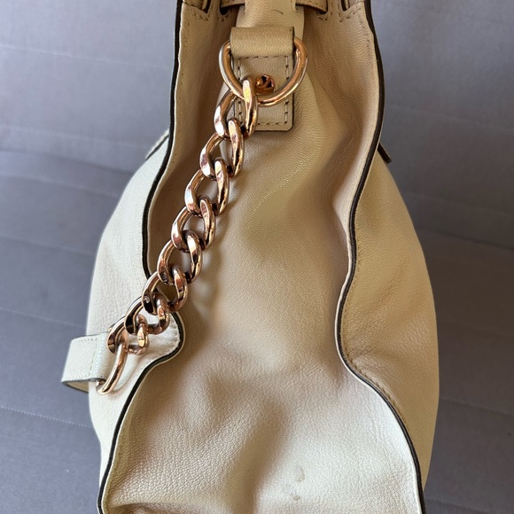 Michael Kors bag & wallet - Picture 4 of 16